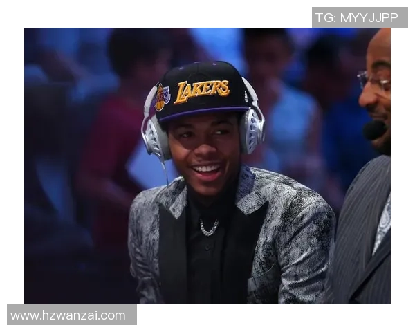 布兰登英格拉姆的成长之路与篮球生涯的辉煌成就解析 布兰登英格拉姆的成长之路与篮球生涯的辉煌成就解析