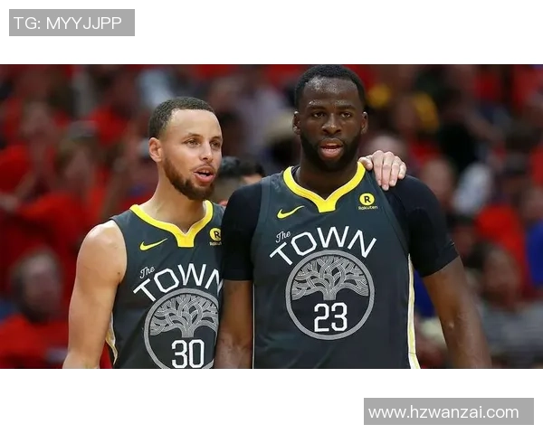 快船与勇士激战正酣10月25日NBA焦点对决引发球迷热议